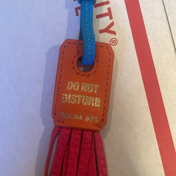 Vintage juicy contour Y2K wristlet/handbag with pink/orange tassel zipper pouch - Picture 5 of 17